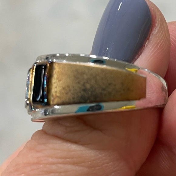 The Danbury Mint Mens Ring Gold and Silver Toned with Onyx Side - Picture 4 of 5